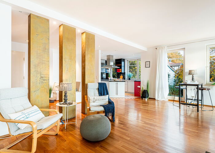 Exklusivität und Elbblick: Luxus-Maisonette mit Gartenanteil an Hamburgs Top-AdresseExklusivität und Elbblick: Luxus-Maisonette mit Gartenanteil an Hamburgs Top-Adresse