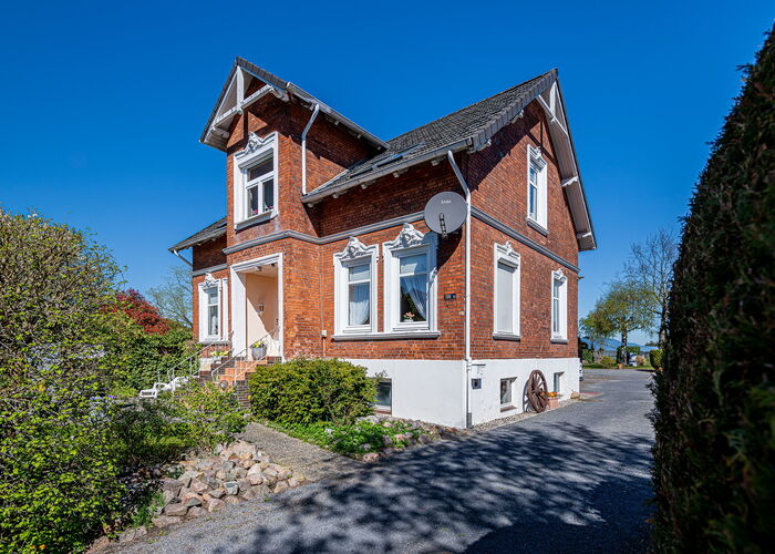 Vierländer Perle - Ein Haus mit Geschichte und Raum für GenerationenVierländer Perle - Ein Haus mit Geschichte und Raum für Generationen
